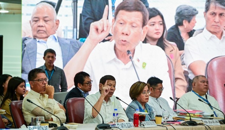 DUTERTE FINALLY APPEARS AT THE HOUSE QUAD COMM HEARING EX-PRES